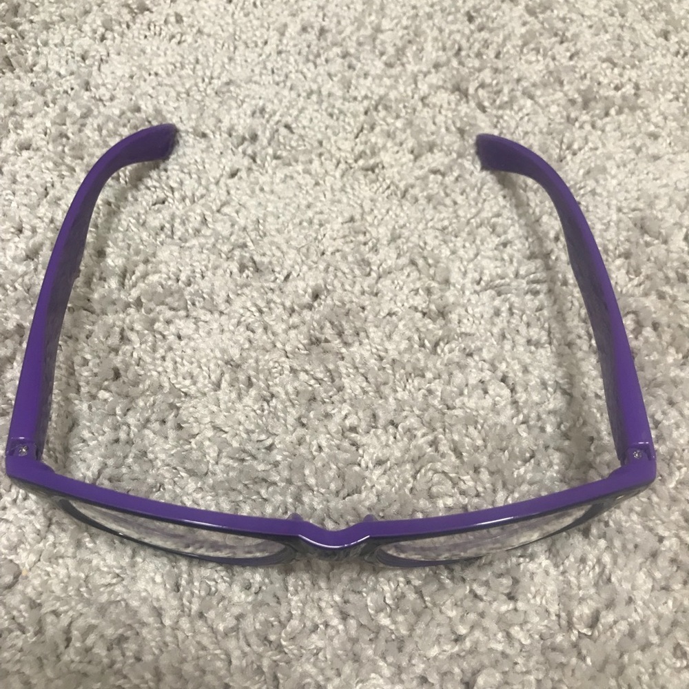 Glasses 👓 - Picture 4 of 4